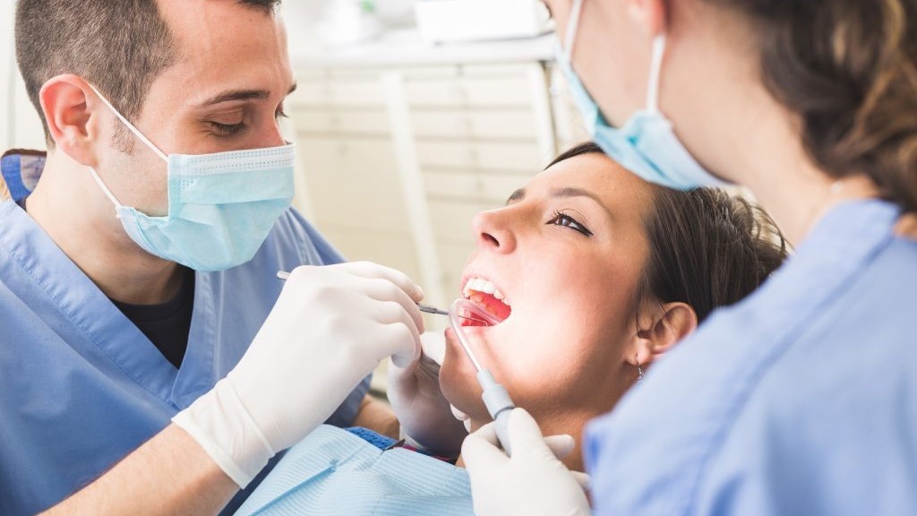 Dentistes, cliniques et centres dentaires à BasSaintLaurent